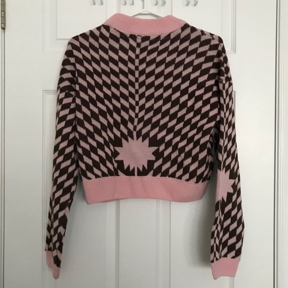 NOISY MAY Patterned Abstract Crew Neck Sweater L Pink Dark Brown Cropped Knitted - Picture 2 of 4